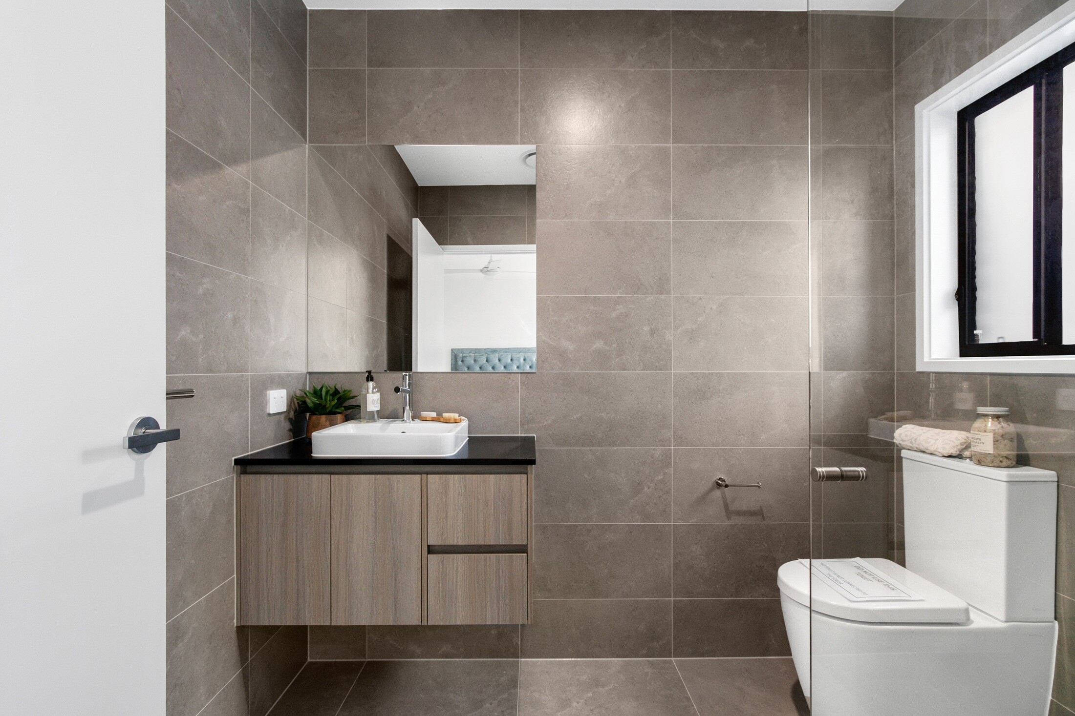 Display-Bathroom